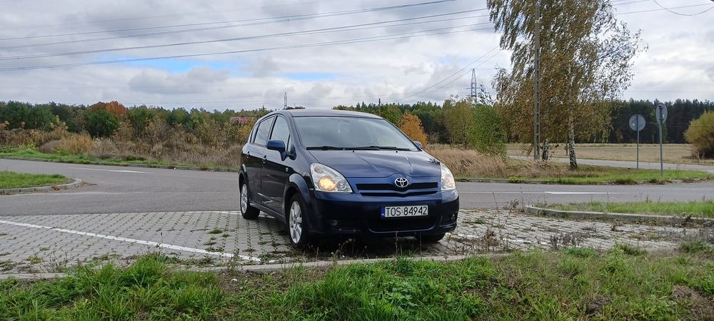 Toyota Corolla Verso 7 osobowa GAZ długie opłaty