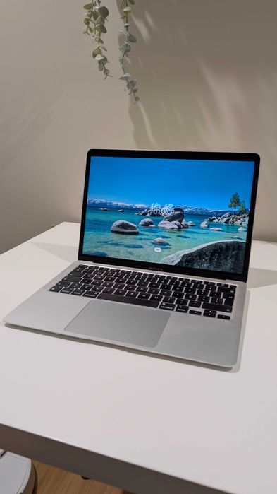 Macbook air M1 8gb/256gb