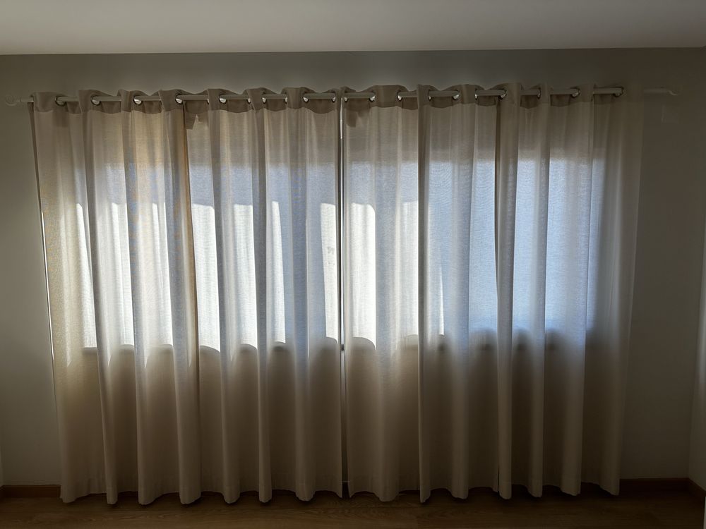 Cortinados bejes IKEA
