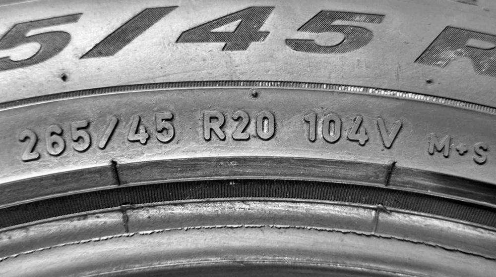 Шини Б/в 265.45.20 пара Pirelli