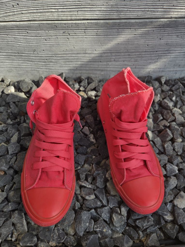 Buty trampki czerwone wysokie r.39