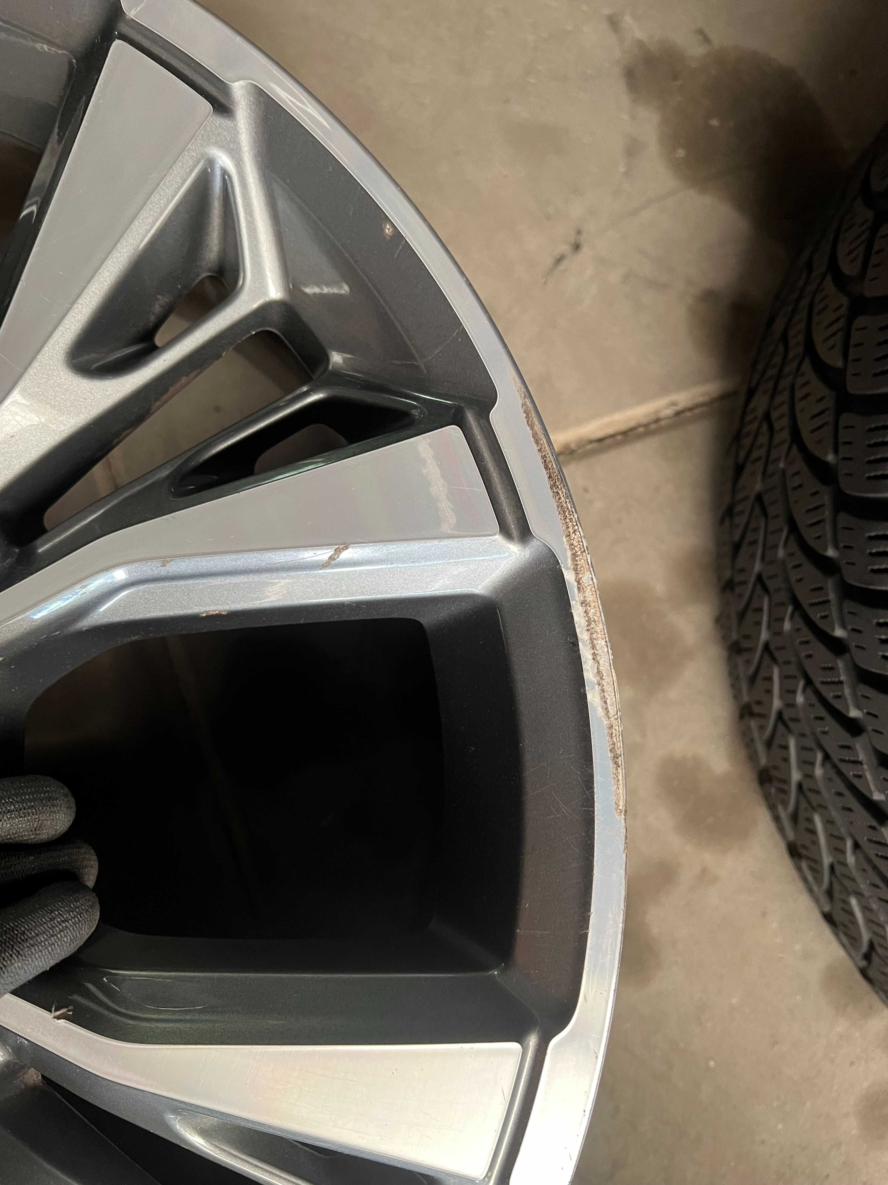 Felgi aluminiowe OE 8Jx18H2 ET55 5x108 FORD Focus Kuga Mondeo ST-Line