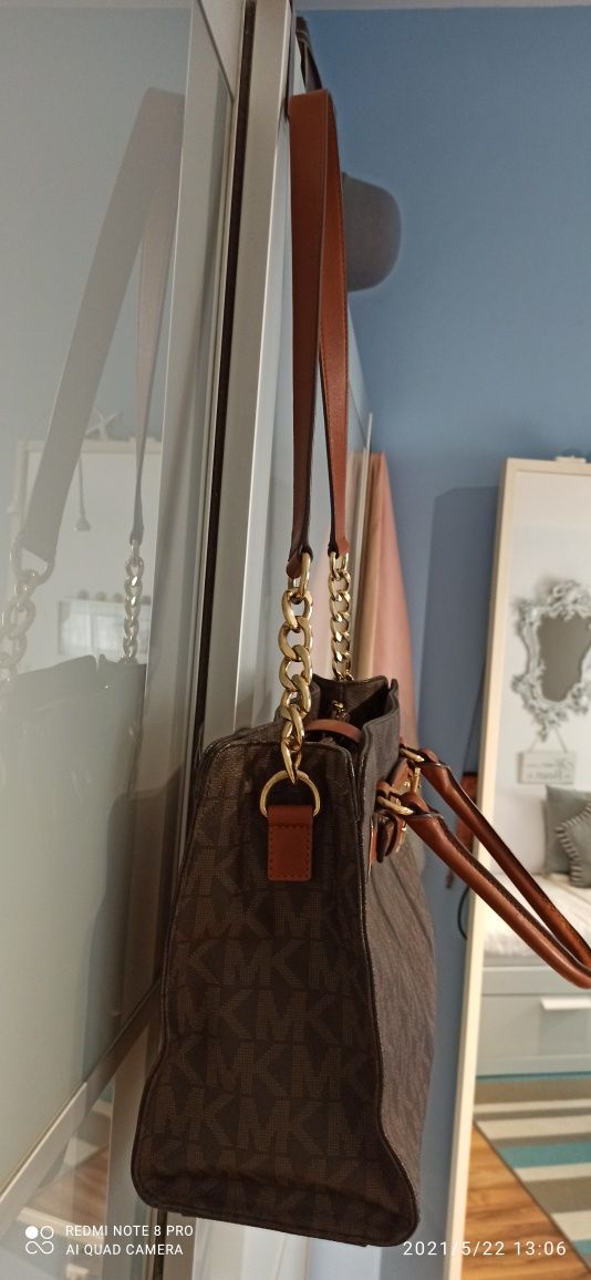 Mala Michael Kors camel e castanhos