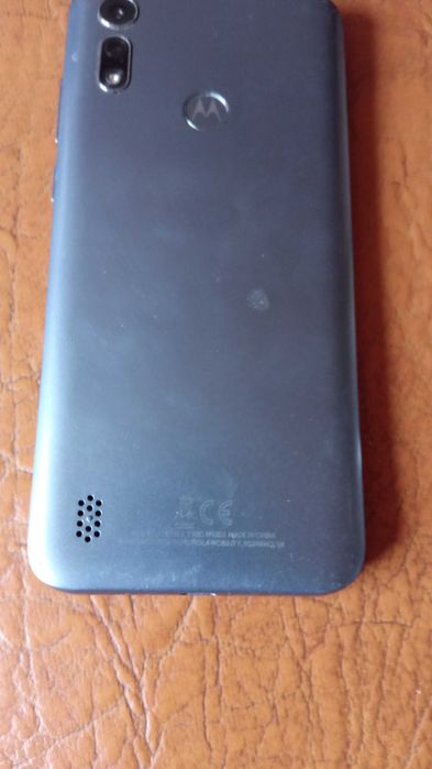 Розпродаж.  Продаю на запчастини телефони