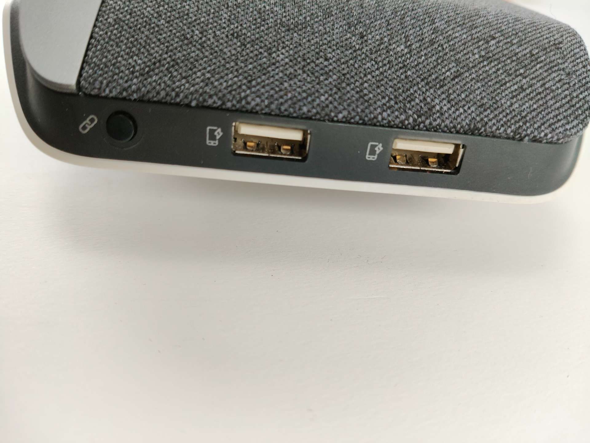 POLY Sync 60 Zestaw głośnomówiący Bluetooth