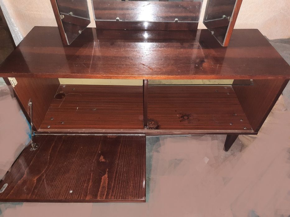 Трельяж в гостинную , мебель трюмо ссср