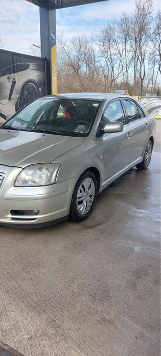 Sprzedam toyota Avensis