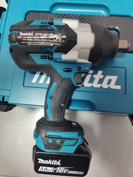 Аккумуляторный ударный гайковерт Makita DTW1001RTJ 3/4"