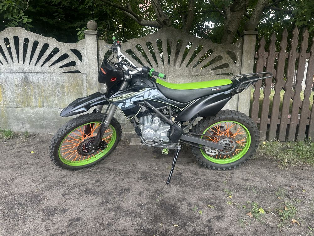 Asix  250 ccm! Stan BDB!