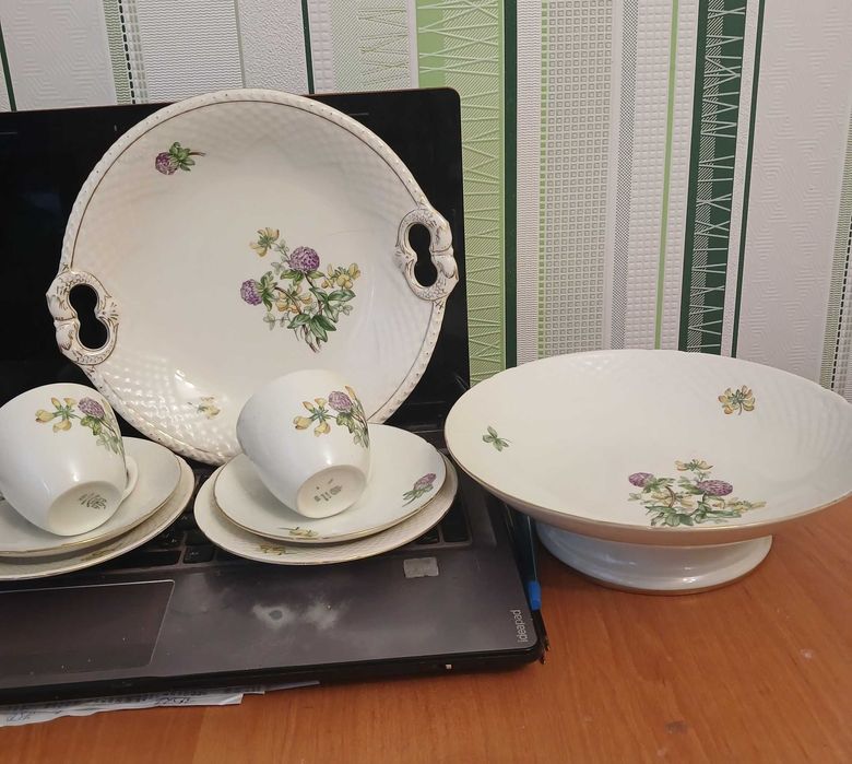 Вінтажні глибокі блюдця : Англія, Німеччина