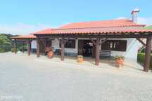 Fantástica Quintinha com 3 Casas de Habitação