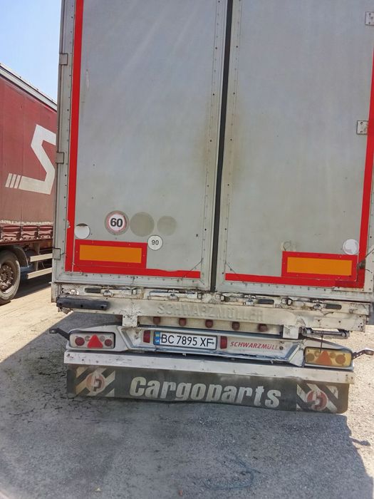 Напівпричіп schwarzmueller spa