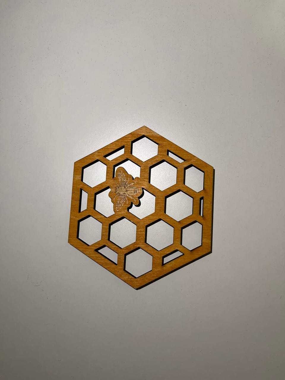 Drewniane podkładki pod kubek, wzór plaster miodu, zestaw 4 sztuki.