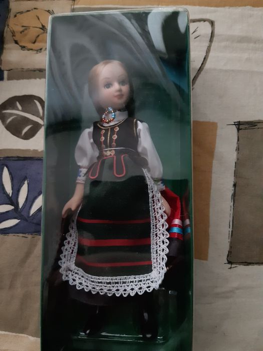 Sprzedam lalki z porcelany