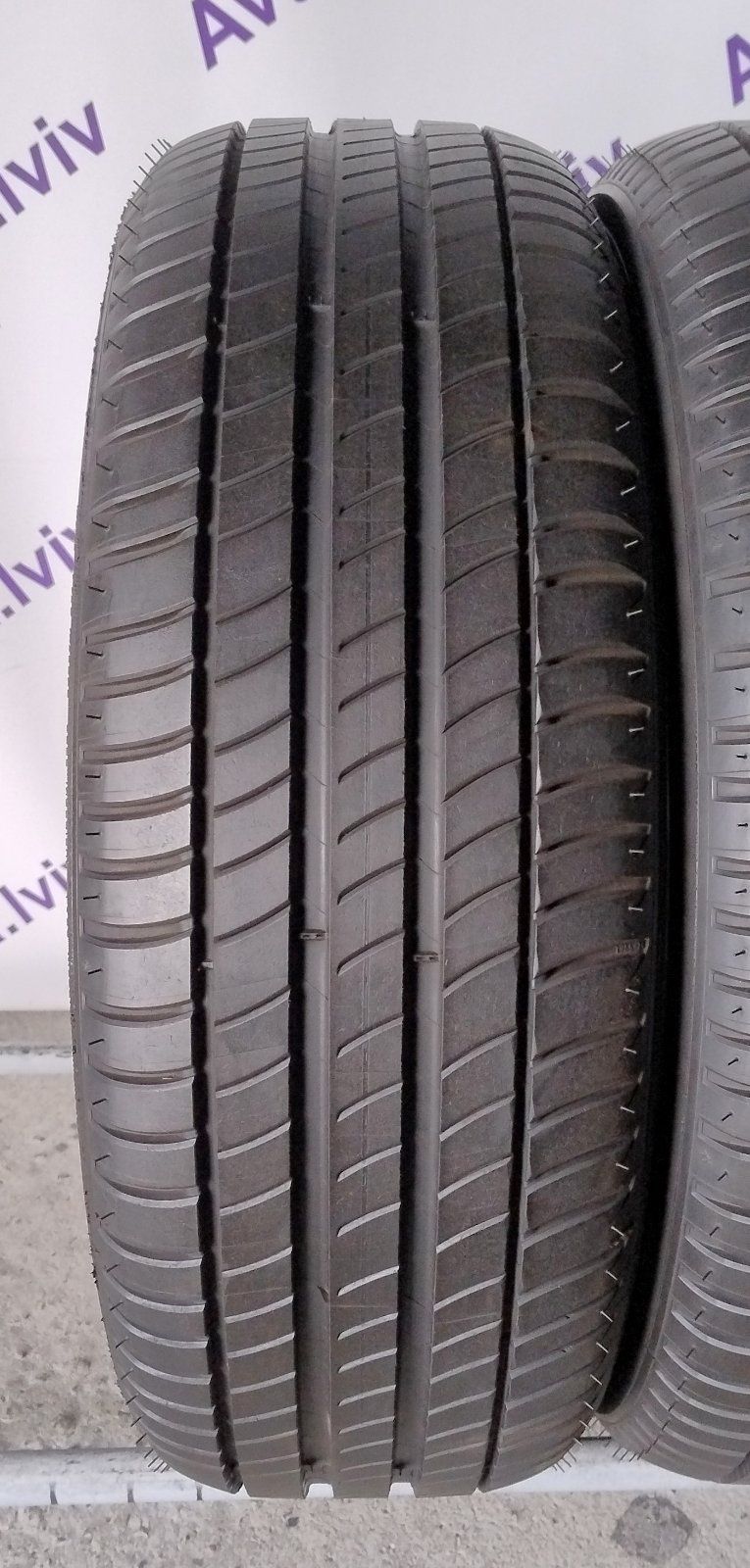 Шини літні R17 215/60 Michelin Primacy 3