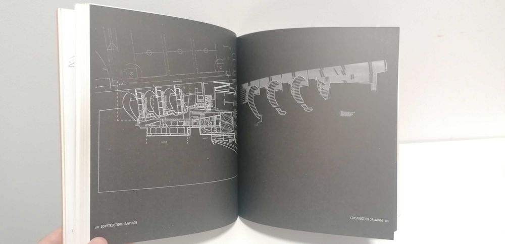 Morphosis- Diamond Ranch High School: Source Books in Architecture: 1