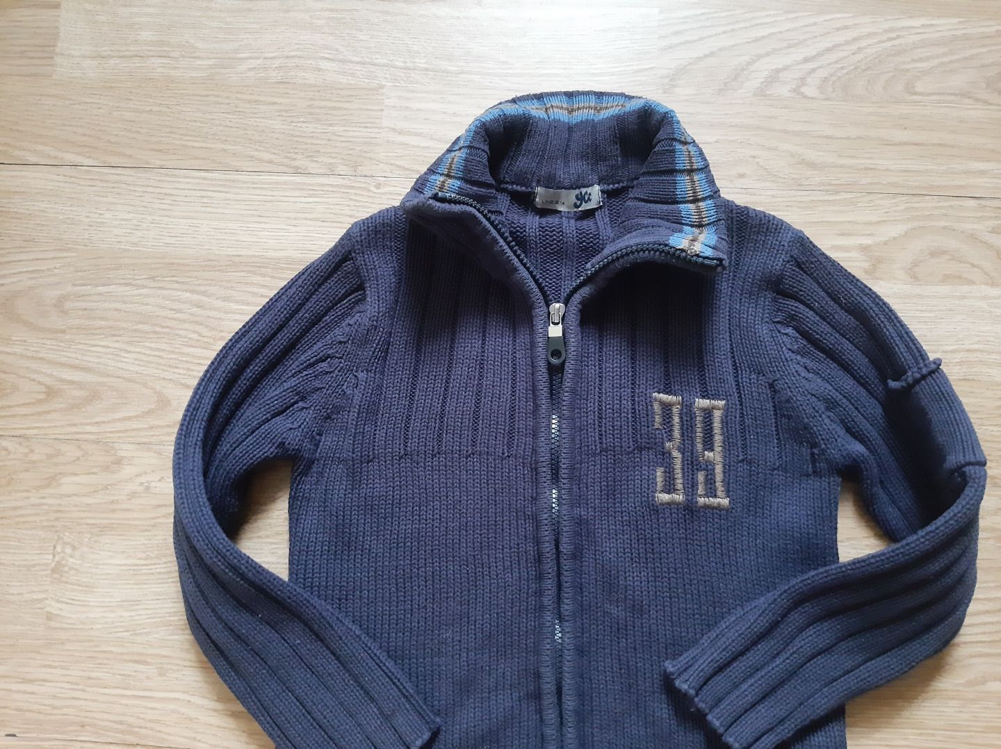 R.116 Sweterek Line stan BDB
