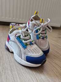 Buty sportowe zara 24 rozmiar