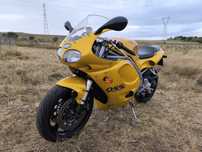 Triumph daytona 955i