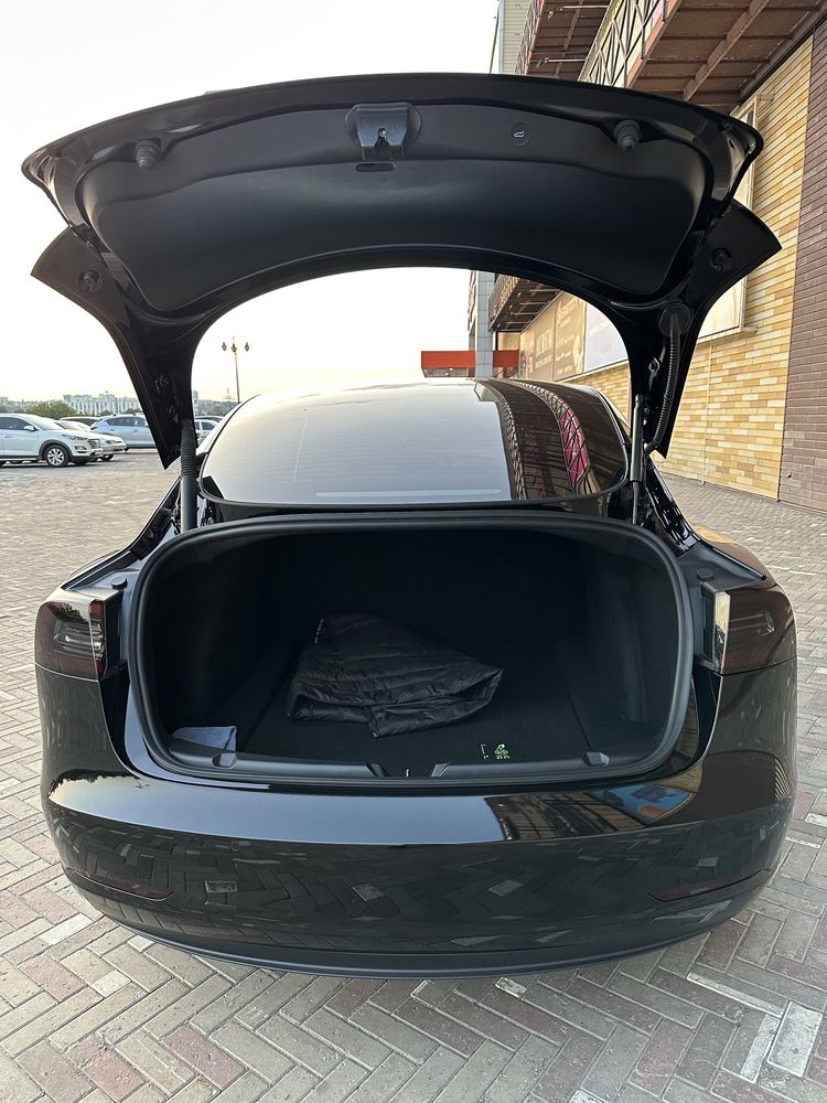 Tesla model 3 dual motor long range