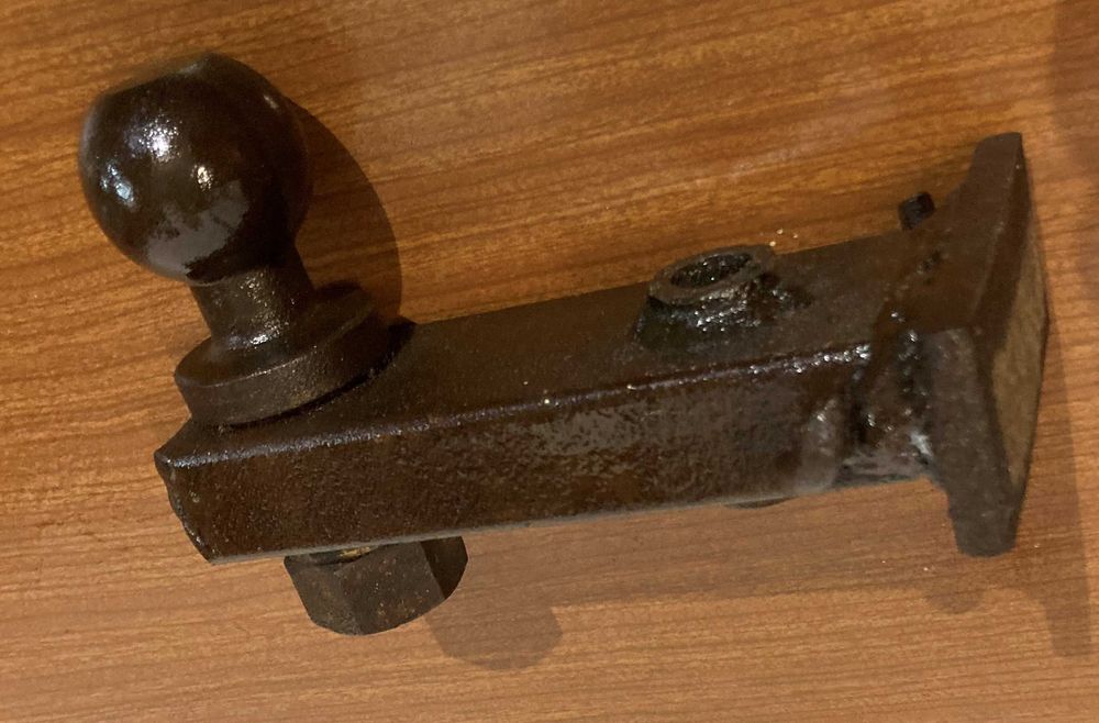 Engate de reboque antigo