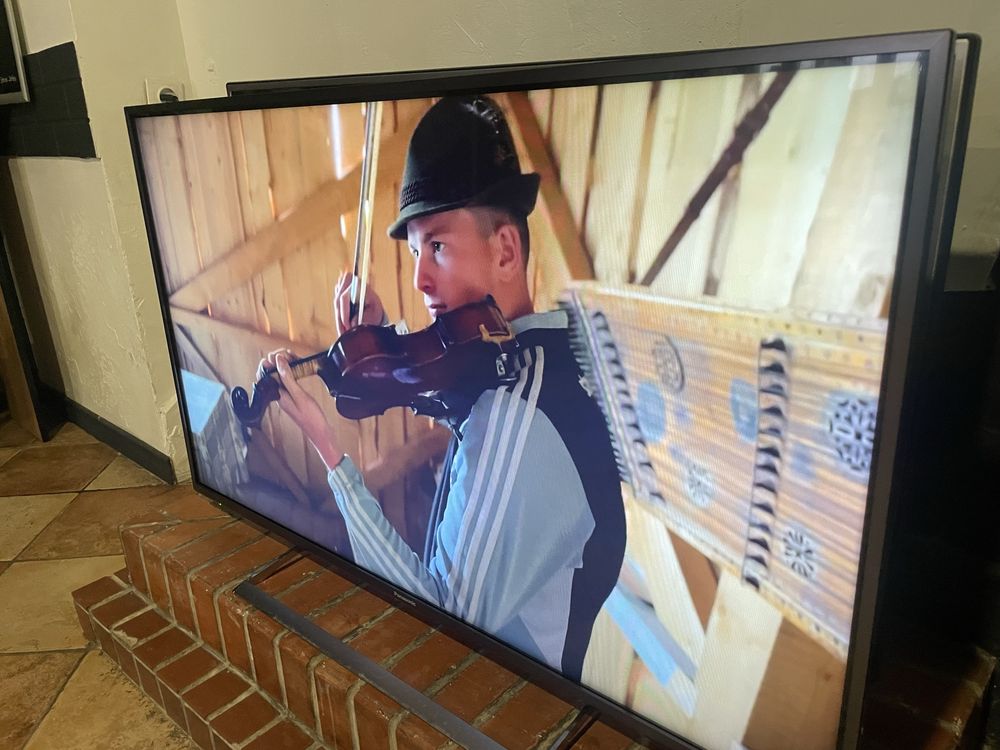 Телевізор Panasonic 47 Smart tv