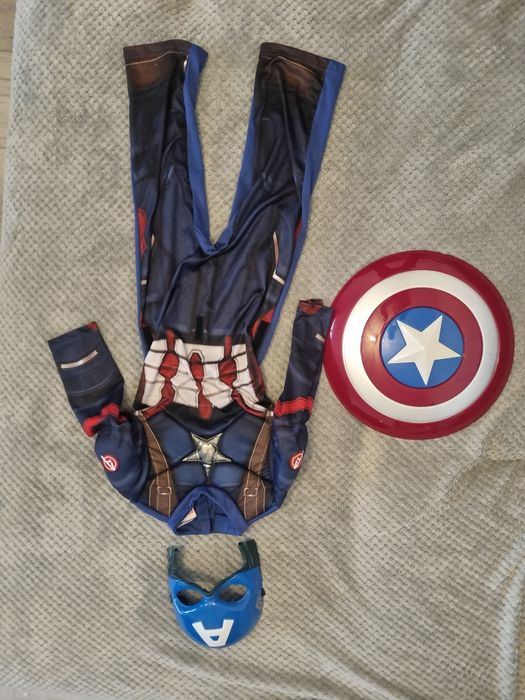 Kapitan America, świecąca maska i tarcza, r.104