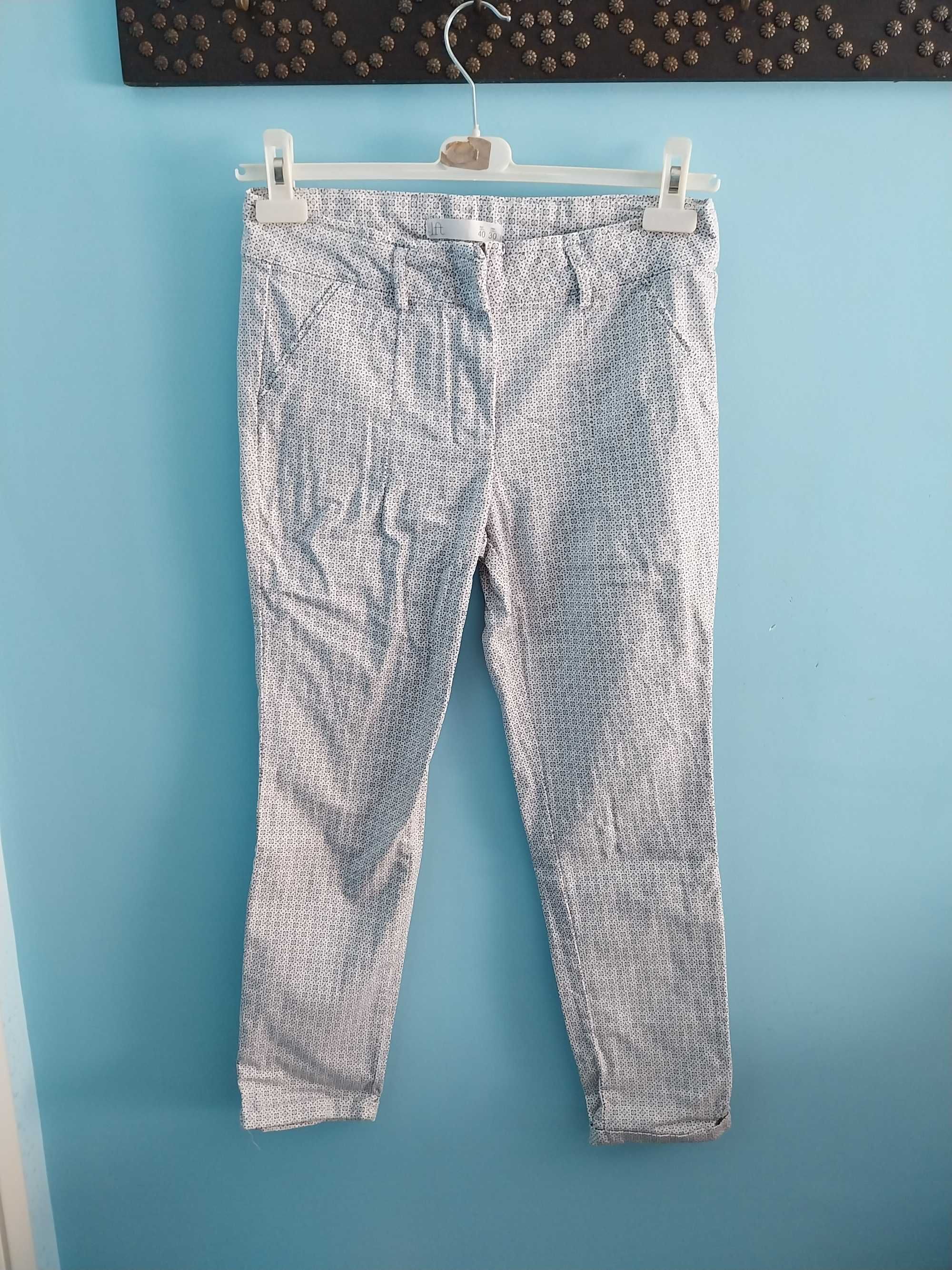 Calças da Lefties, tamanho 40/L
