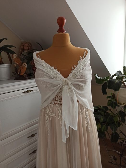 Szal muślinowy okrycie wierzchnie narzutka bolerko suknia ślubna