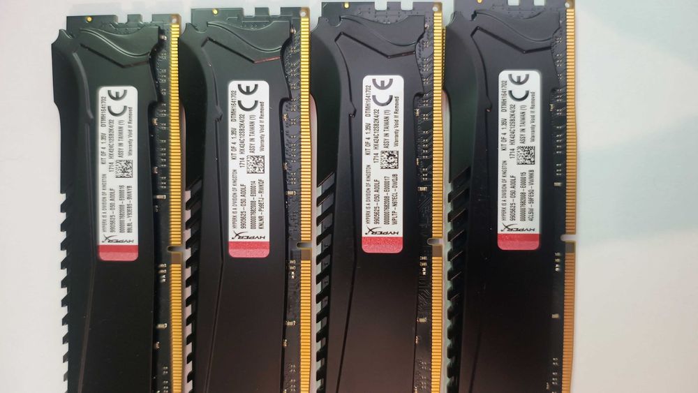 Pamięć HyperX Savage, DDR4, 32 GB, 2400MHz, CL12 (HX424C12SB2K4/32)