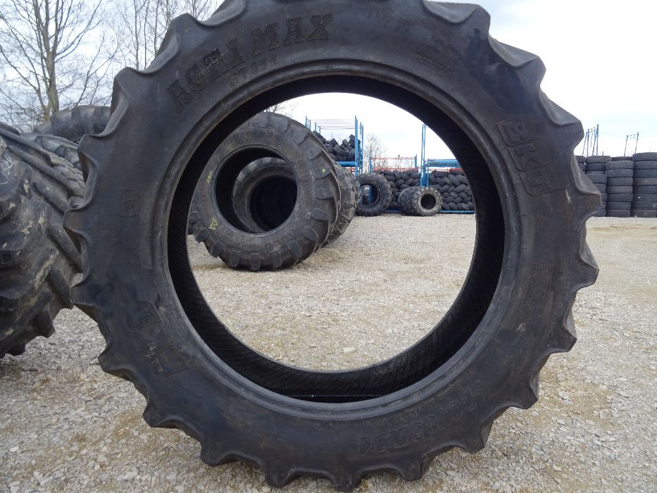 Opona 320/85R34 (12.4R34) BKT Agri Max RT 855