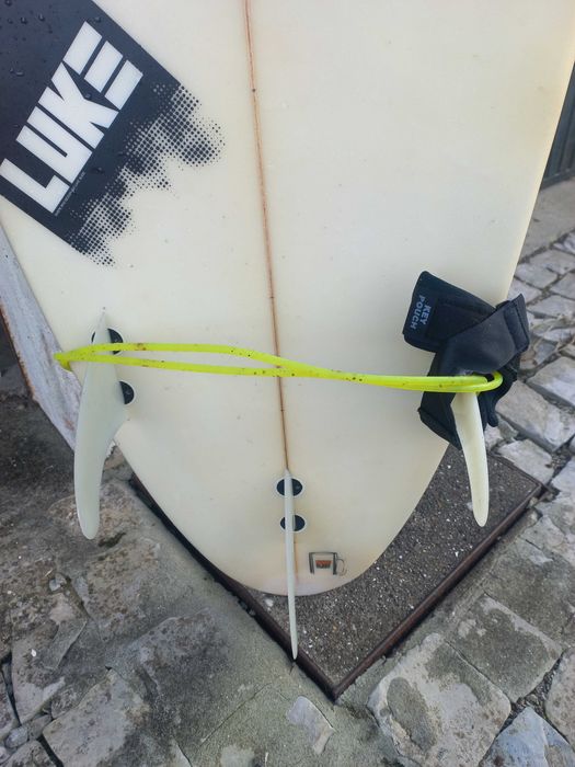 Vendo prancha de Surf com Capa