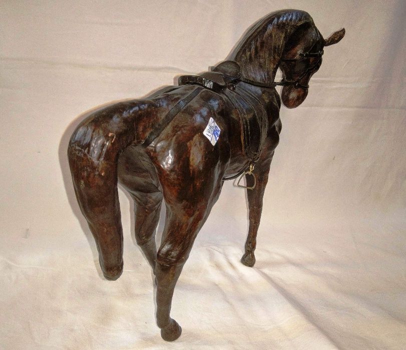 Escultura Cavalo Couro 2