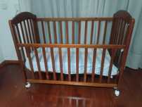 Cama de bebé  madeira