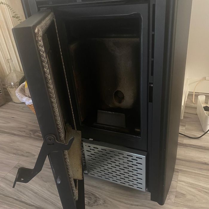 Salamandra Pellets REDPOD first 6kw