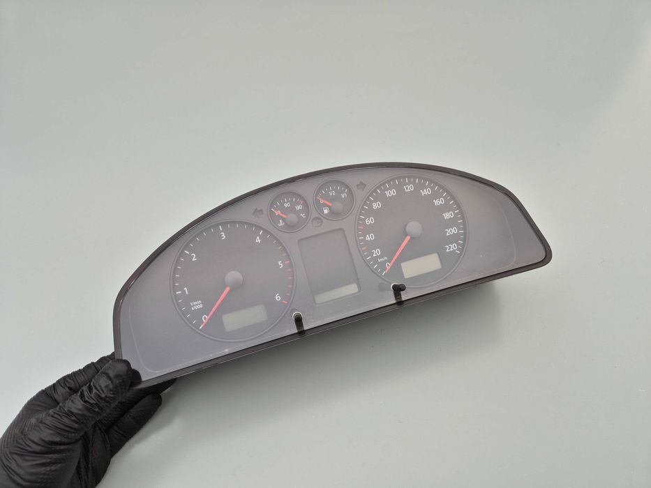 Licznik Zegary VW Transporter T5 2.5TDI Europa Automat Multivan