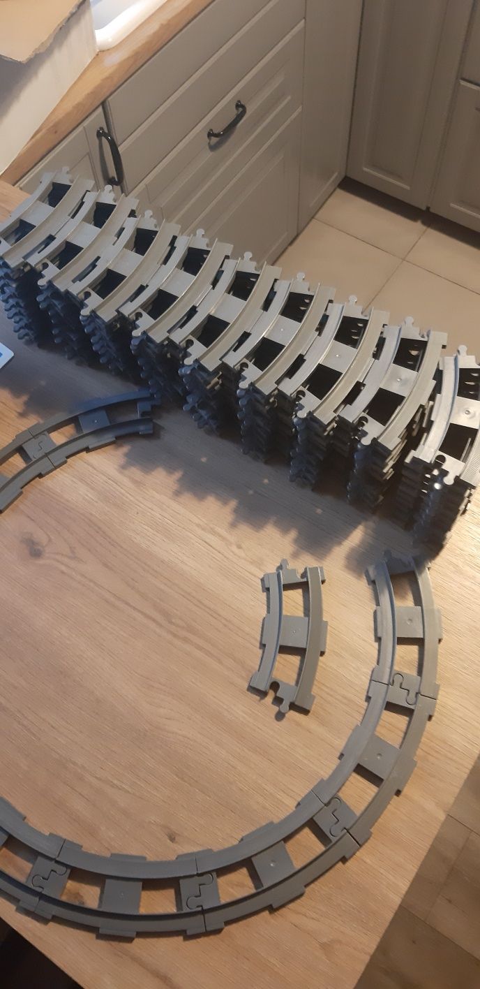 Zestaw torów LEGO DUPLO 100 sztuk
