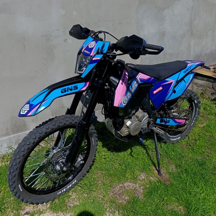 Продам терміново GEON DAKAR GNS 300 2024 року