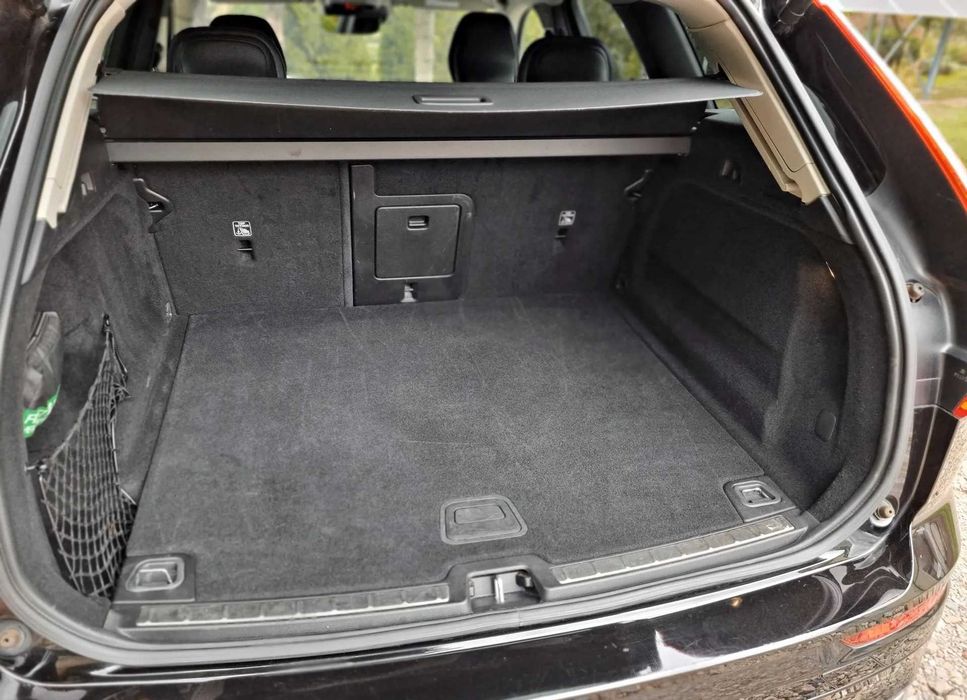 Авто з Європи Volvo XC 60 D3 Momentum Pro