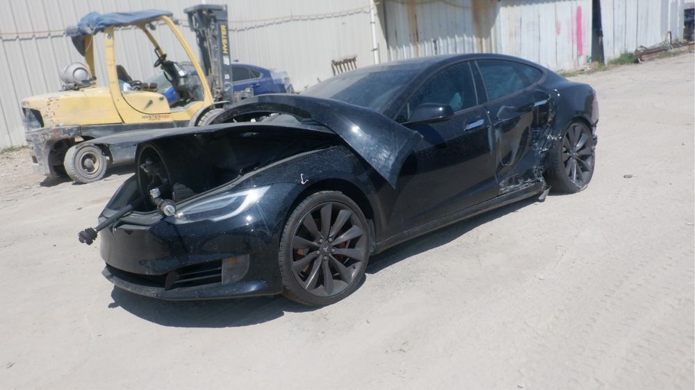 Автошрот Разборка Запчасти Tesla Model S 2017г.