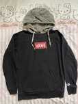 Czarna bluza z kapturem haftowane logo Vans S