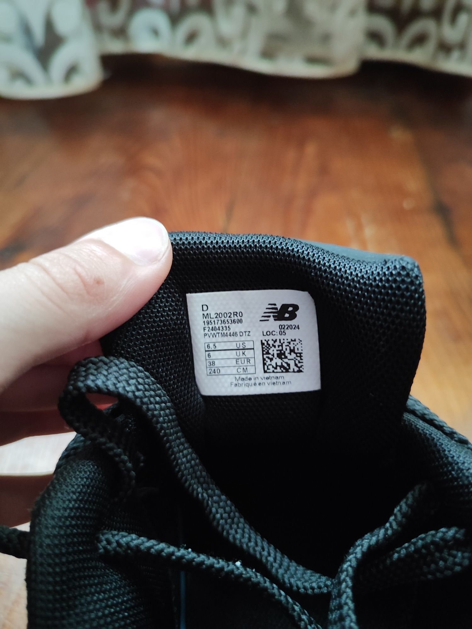 Кросівки New Balance 2002r 38 24