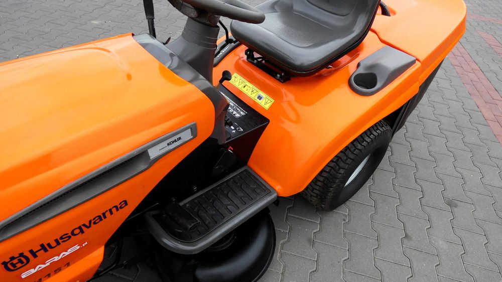 Traktorek kosiarka Husqvarna CTH151 (150401.5) - Baras