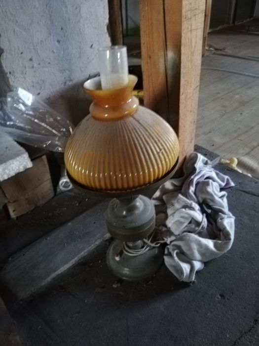 Lampa elektryczna ala naftowa prl stara antyk zabytek loft vintage