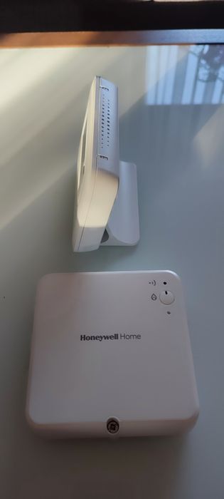 Termostat programowalny bezprzewodowy HONEYWELL T3R HOME powystawowy