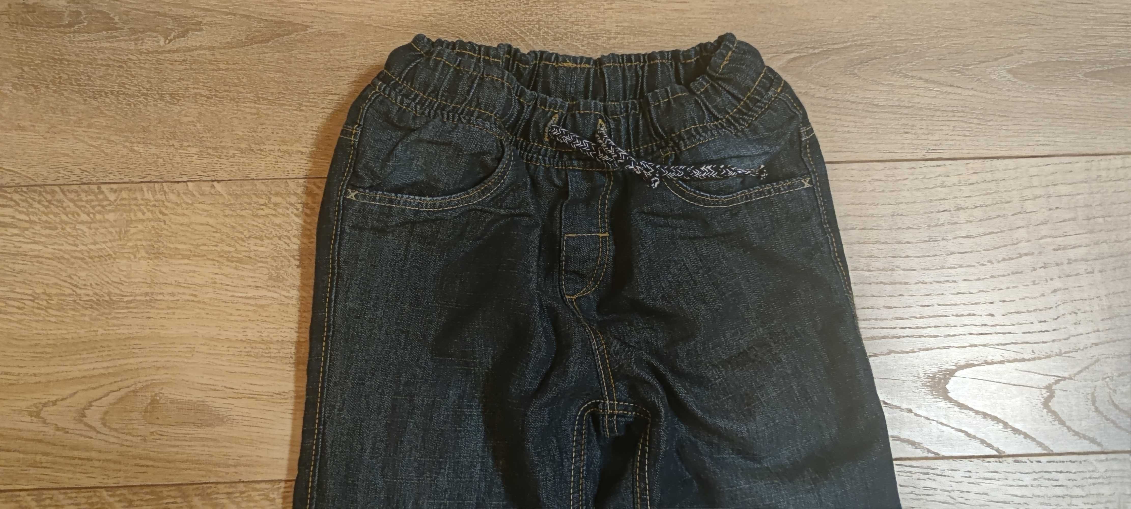 Jak nowe 134 C&A spodnie ocieplane jeans dla chłopca