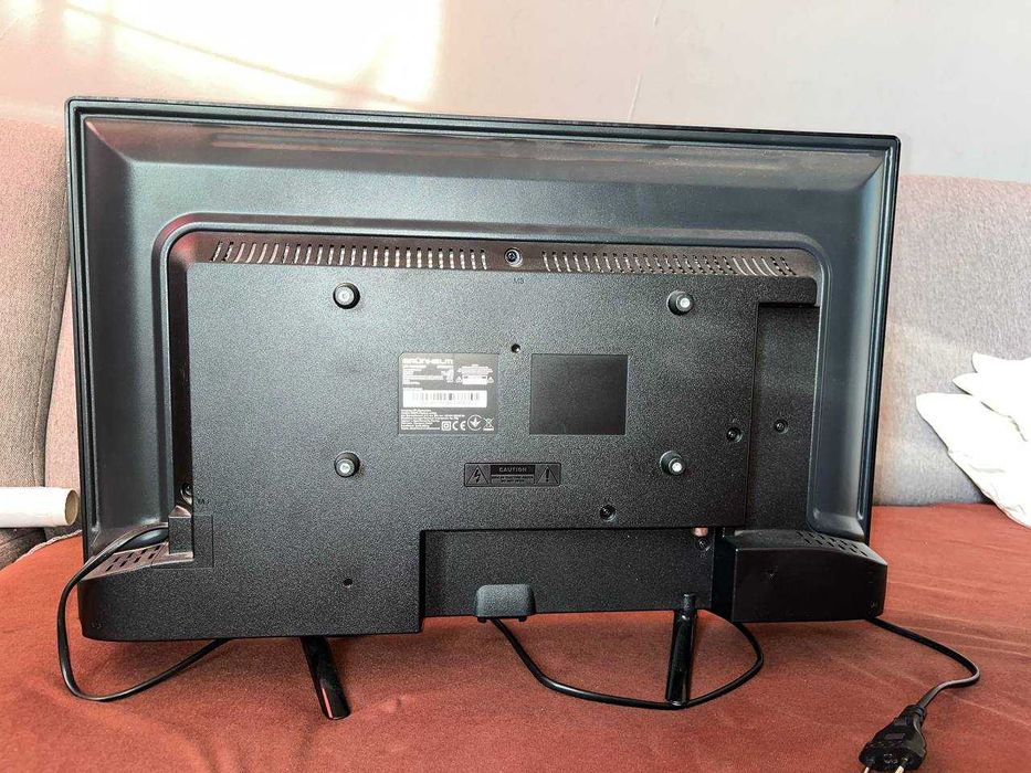 Продам вживаний Телевізор GRÜNHELM 24" (GTHD24T2), LED, DVB-T2