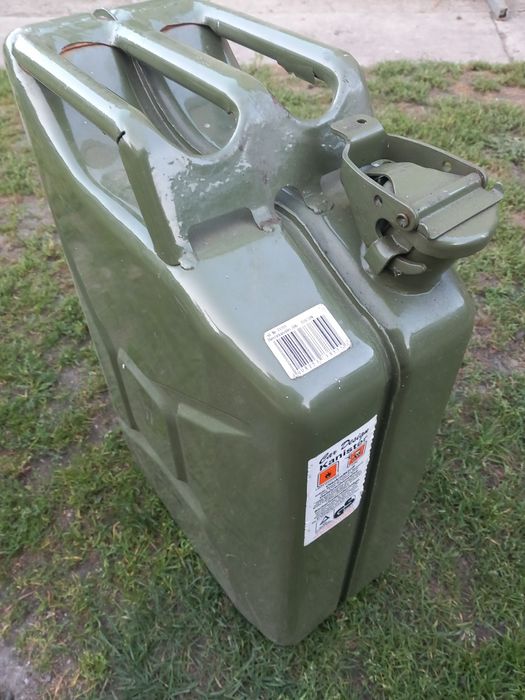 Karnister  Na Paliwo 20 litrowe