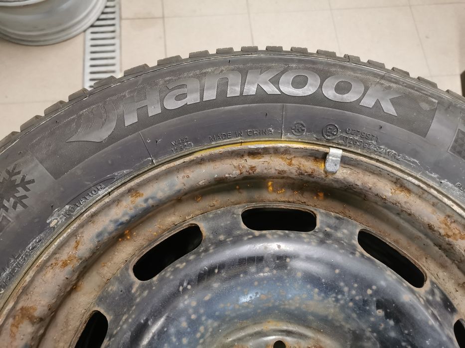 Felgi z oponami zimowe volvo