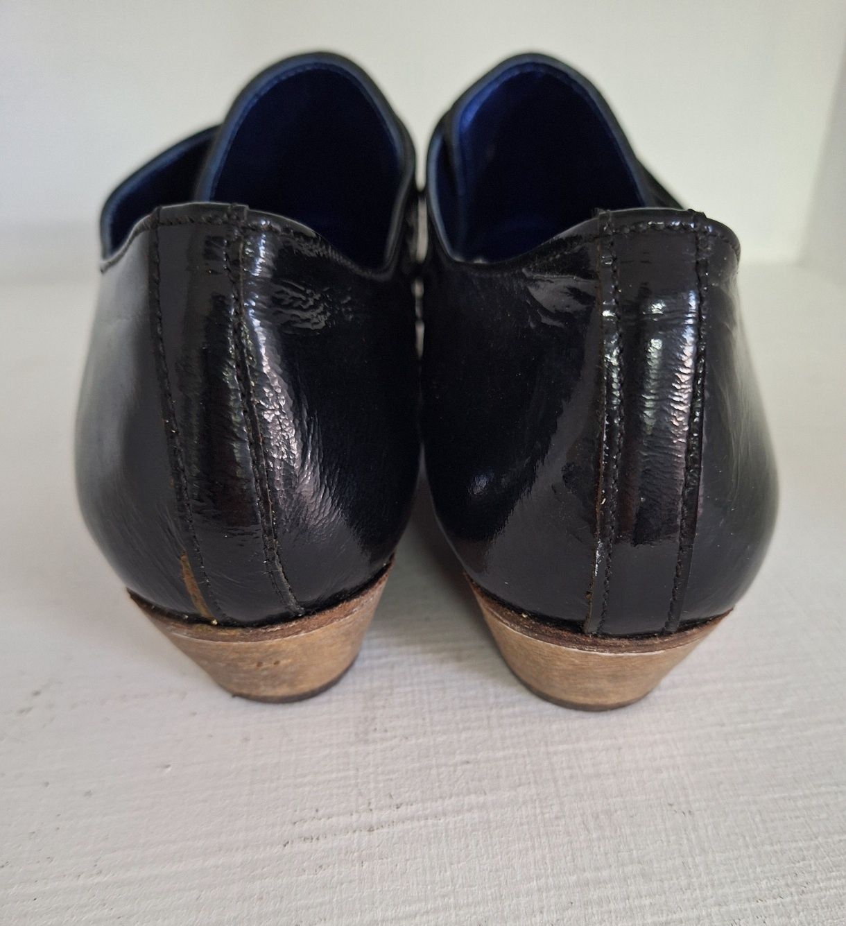 Sapatos pretos vintage